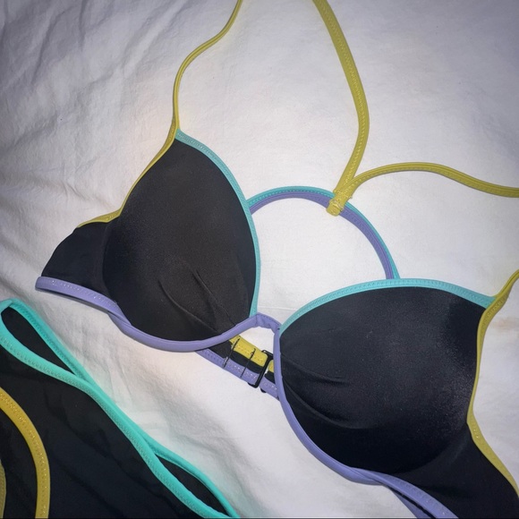 NEW Victoria’s Secret Push Up Bikini - Picture 2 of 8